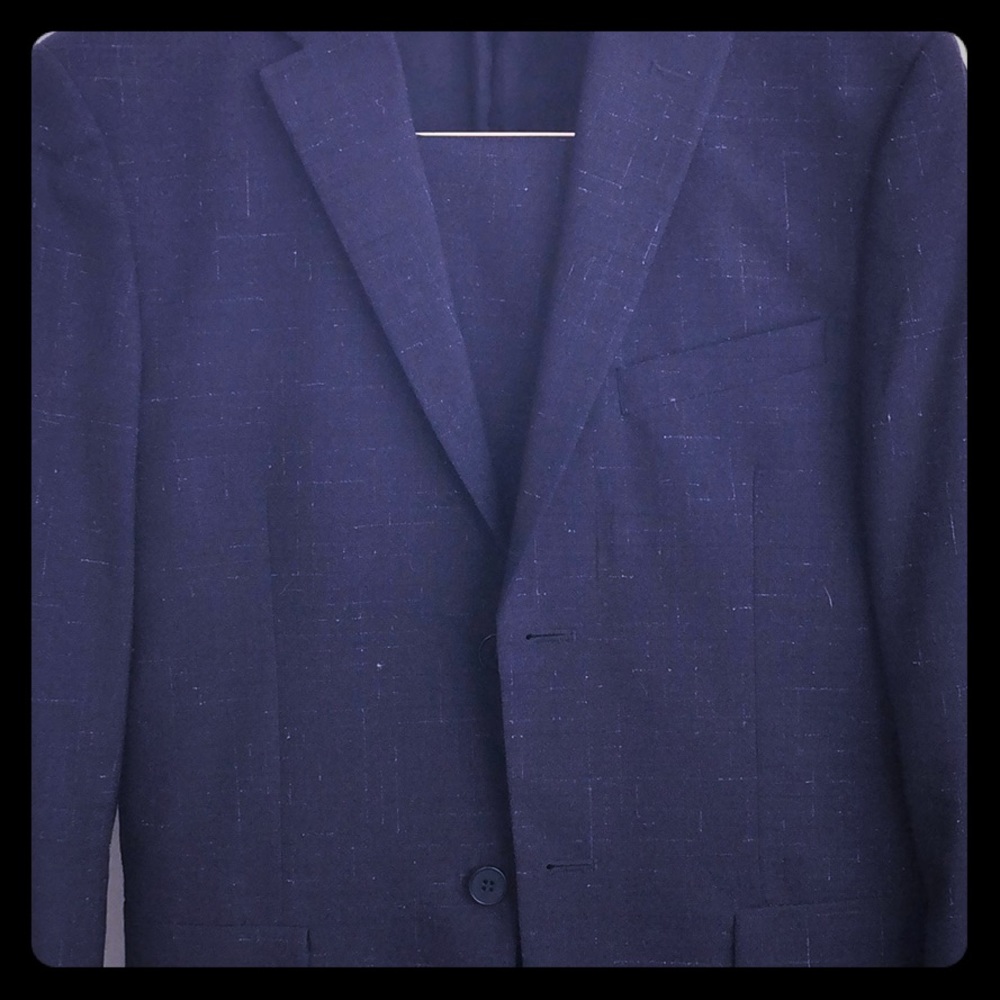 Versatile suit!